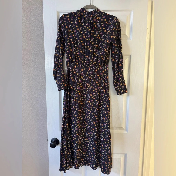 & OTHER STORIES
Dandelion Dress
Size 4 - Picture 5 of 12